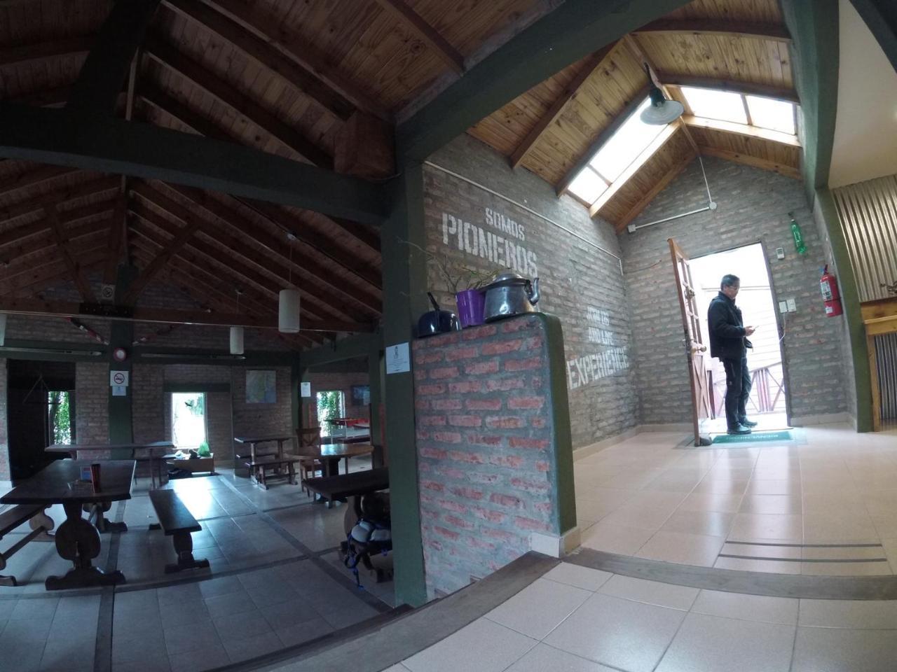 Hostel Los Pioneros El Calafate Exterior foto